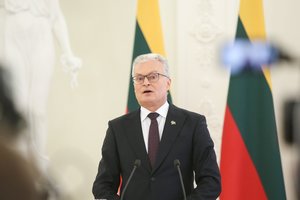 G. Nausėda: tikiuosi, kad Europos liaudies partijos palaikymas Lenkijai ir Lietuvai taps paskata EK