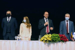 Darbo partijos vedlio rinkimai – be intrigos: konkurentai pasitraukė Viktorui Uspaskichui iš kelio