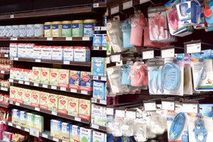 Patarė, kur patogiausia apsipirkti tėvams: vienoje vietoje – visos reikalingiausios prekės vaikams