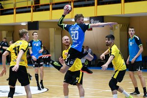 Lietuvos švieslentė: „Dragūno“ rankininkų bei „Aušrinės“ tinklininkių pergalės prieš estus ir sujaukti tvarkaraščiai