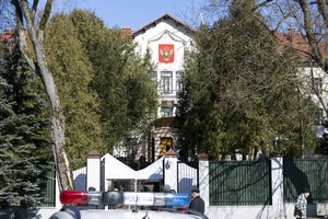 Nuosprendį dėl šnipinėjimo Rusijos ambasada vadina gėdingu ir prašo tarptautinio dėmesio