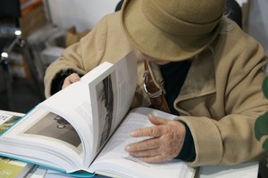 Popieriaus labai trūksta – brangs knygos ir pakuotės