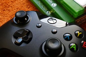 „Xbox“ jubiliejus: nuo žalios spalvos markerio iki Guinnesso rekordo