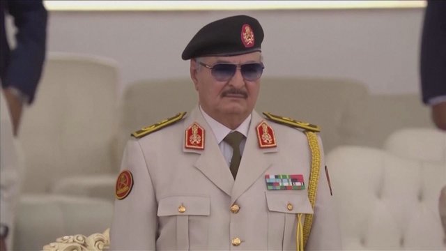 Maršalas Kh. Haftaras paskelbė dalyvausiantis Libijos prezidento rinkimuose: sieks išvesti šalį iš krizės