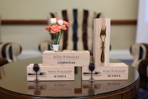 Septintasis kartas atnešė sėkmę: vyno ir desertų derinių čempionate nugalėjo restoranas „Dine“