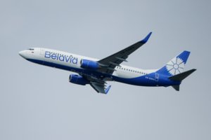 „Belavia“ nebeskraidins į Baltarusiją iš Turkijos afganistaniečių