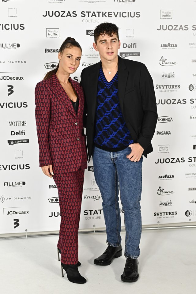 Dainininkas Donatas Montvydas su žmona Veronika.<br> V.Skaraičio nuotr.