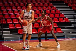 „Parma“ lietuviai rungtyniavo naudingai, o K. Maksvyčio treniruojamas klubas FIBA Europos taurėje šventė pergalę