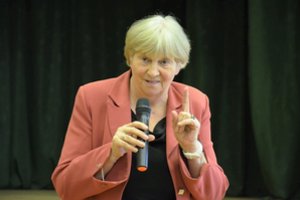 Klimatologė A. Galvonaitė: „Orai niekada nesusargdina, o tik parodo, kas organizme negerai“