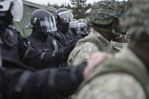 Karių operacijoms pasienyje užtikrinti Druskininkuose įrengta priešakinė operacijų bazė