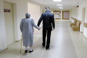 Klaidūs lietuviškos medicinos viražai: kodėl tenka susimokėti, nors priklauso dykai