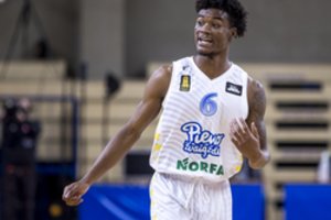 Spurtą pramiegojęs „Nevėžis“ bandė kabintis į „Pieno žvaigždes“, tačiau pastangos žlugo paskutinėmis mačo minutėmis