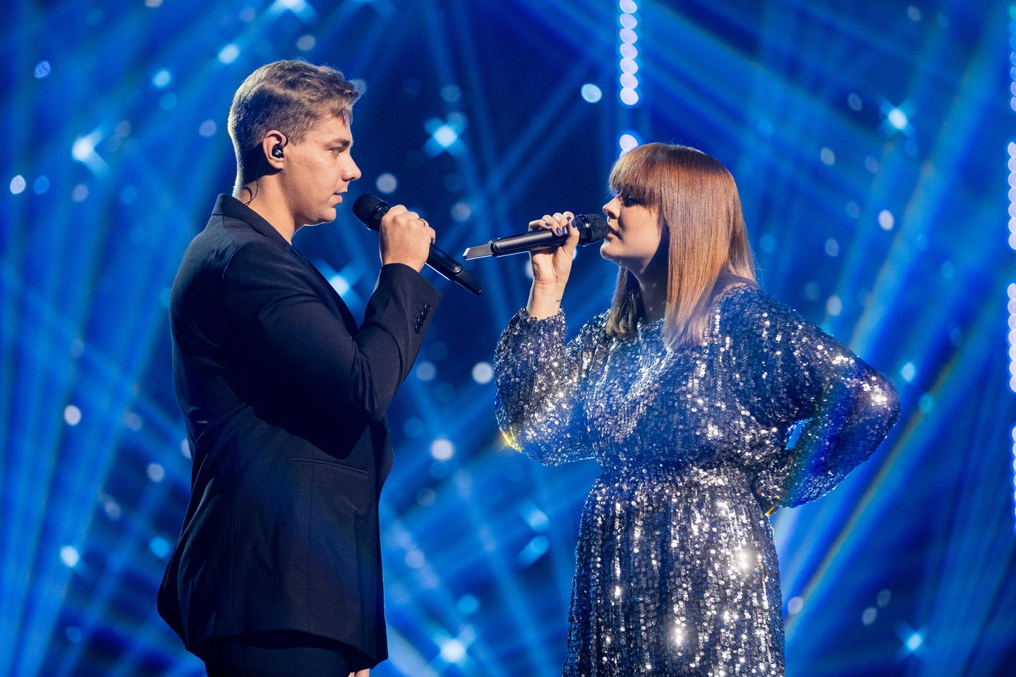  Monika Marija ir Dovydas Laukys atliko jausmingą dainą.<br> J.Stacevičiaus nuotr.