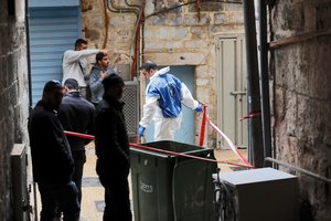 Per šaudymo incidentą Jeruzalėje žuvo vienas, sužeisti trys žmonės