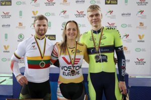 Lietuvos dviračių treko čempionate dominavo J. Beniušis, G. Baskevičiūtė ir G. Kundrotas