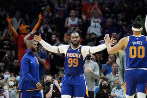 „Suns“ iškovojo dvyliktą pergalę iš eilės