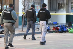 Viskonsine į minią rėžęsis automobilio vairuotojas galimai bėgo po kito incidento