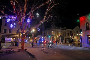 JAV į kalėdinį paradą automobiliu įsirėžusiam vyrui bus pateikti kaltinimai tyčiniu nužudymu