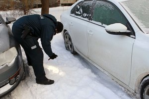 Sunku patikėti, ką sugeba vagys: papasakojo, kaip automobilius apšvarina per keliolika sekundžių
