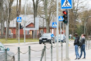 Gyventojai keikia Kelių direkciją: šviesoforus turi pralėkti žaibišku greičiu