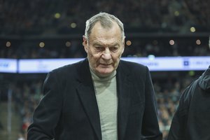 Įvertinimas krepšinio legendai: M. Paulauskas – Klaipėdos miesto garbės pilietis