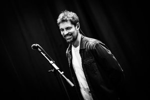 Pamatykite: „Daddy Was A Milkman“ praskleidė repeticijų užkulisių uždangą