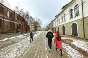 Kauno širdyje klampoja per molynus – savivaldybė ir paveldosaugininkai įsiginčijo, kokius akmenis kloti