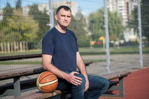 Netektis: kovą su onkologine liga pralaimėjo buvęs krepšininkas ir treneris M. Budzinauskas