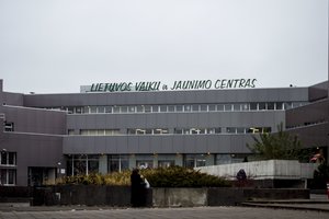 Tūkstantį vaikų pasišovė išmesti į gatvę: nusižiūrėjo gardų kąsnį