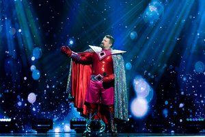 Tai, kad po Superherojaus kauke slepiasi Deivydas Zvonkus, pirmoji atspėjo jo dukra Kornelija