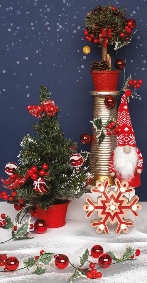 Daugelis lietuvių jau nelaukia Kūčių dienos, kad savo namuose papuoštų Kalėdų eglutę, o papuošimais ir dovanomis pradeda rūpintis likus maždaug mėnesiui iki didžiosios šventės.