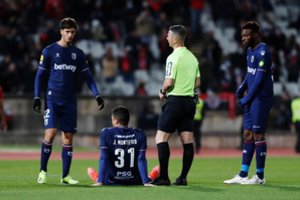 Įtariama, kad COVID-19 protrūkį Portugalijos futbolo klube „Belenenses“ sukėlė omikron atmaina