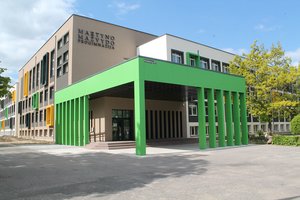 Tauragės mokyklos ruošiasi įgyvendinti „Tūkstantmečio mokyklų“ programos tikslus: mokiniai tikisi daugiau žinių ir modernumo