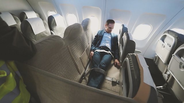 Ilgai lauktas sprendimas daug keliaujantiems: sukurtos inovatyvios lovos tolimiems skrydžiams