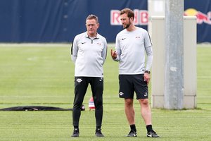 R. Rangnickas į „Manchester United“ atvyksta ne vienas: treneriui talkins tautietis