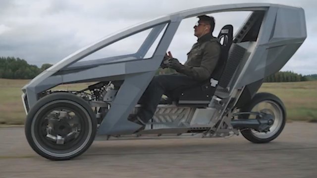 Lyg iš ateities: kuriama unikalaus dizaino saugesnė triratė transporto priemonė 