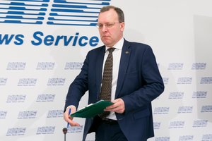 Buvęs Seimo narys N. Puteikis sulaikytas priduodamas butelius su suklastotais depozitiniais ženklais