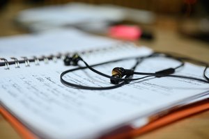 Naujų mokslo metų statistika: gerėja mokymosi rezultatai, bet daugėja praleistų pamokų