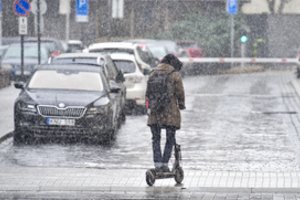 Šiemet penktadalis dirbančiųjų vilniečių pakeitė savo keliavimo į darbą būdą