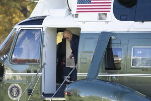 JAV planuoja stiprinti karines pajėgas, skirtas Kinijai ir Rusijai atgrasyti