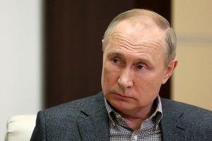 V. Putinas: galimybė jam 2024-aisiais siekti perrinkimo „stabilizuoja“ Rusiją