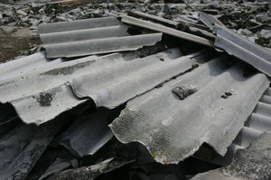 Gyventojai galės nemokamai atsikratyti asbesto atliekų