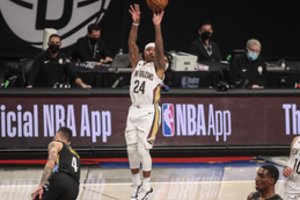 NBA klubo niekaip nerandantis Isaiah Thomasas laukia pasiūlymų iš užsienio
