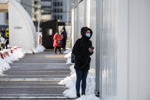 Įsigalioja pokyčiai dėl galimybių paso, darbuotojų testavimosi ir kaukių 