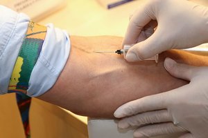 Nuo gruodžio 1 d. pasiskiepiję žmonės galės atlikti nemokamą antikūnų testą