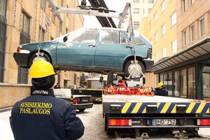 Nuo sausio 1 d. keičiasi priverstinio transporto priemonių nuvežimo tvarka