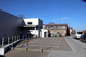 Leipsta juokais dėl Biržų „šedevro“: į mašinų aikštelę galima patekti nebent malūnsparniu