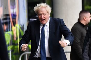 Londonas supyko, kad Prancūzijos prezidentas išvadino B. Johnsoną „klounu“