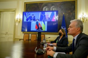 Lietuvos, Lenkijos ir Ukrainos prezidentai ragina griežtinti sankcijas Rusijai