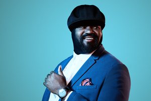 Gregory Porteris jau pakeliui į Lietuvą: pirmadienį Kaune surengs ilgai lauktą koncertą su orkestru